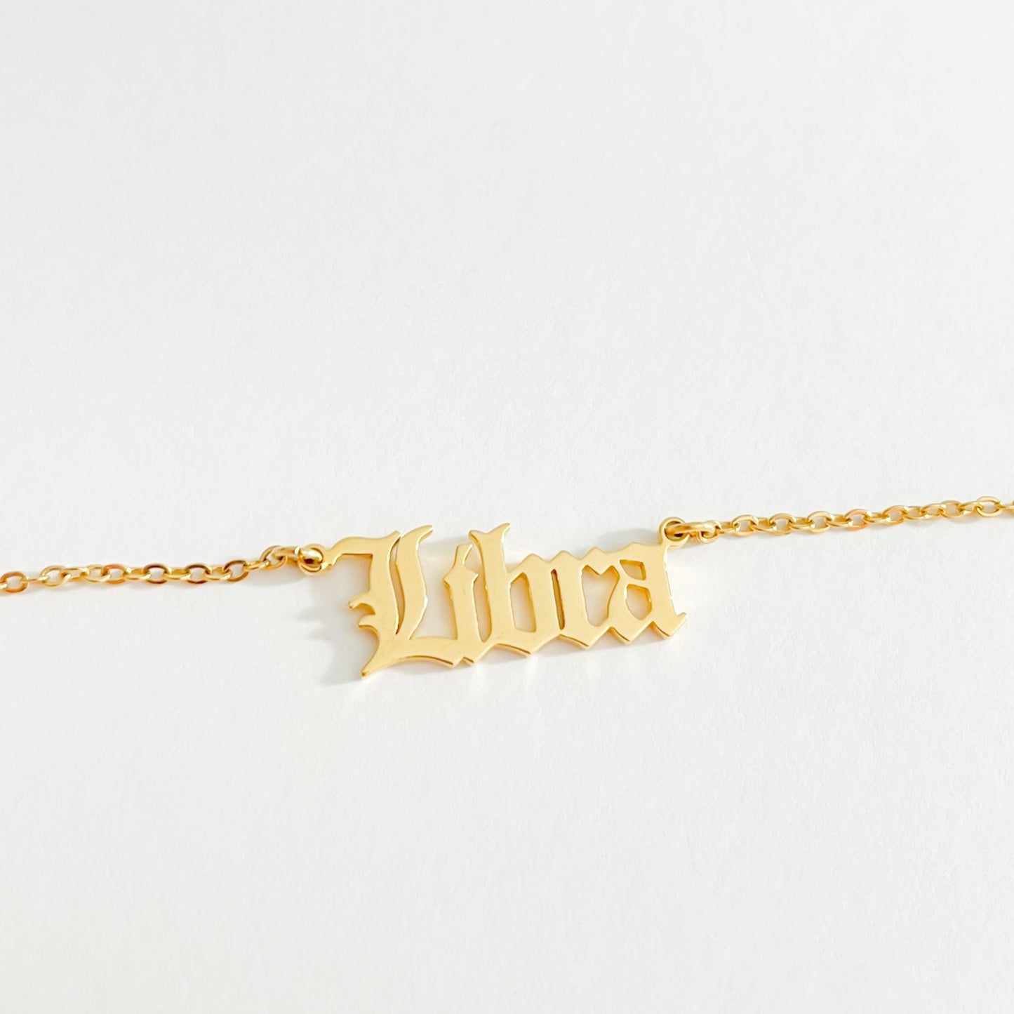 THE OLD ENGLISH ZODIAC NECKLACE