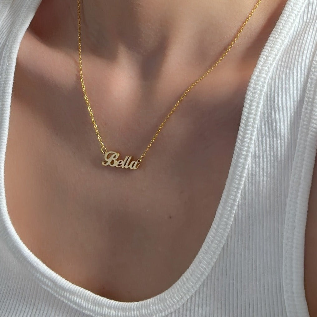 THE PERSONALISED NAME NECKLACE